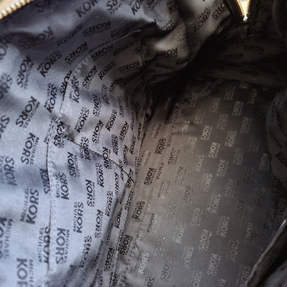 Michael Kors Large Saffiano Satchel - Used - Picture 9 of 15